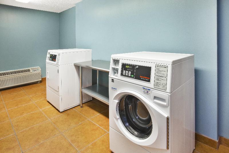 Holiday Inn Express Hotel & Suites Fort Wayne, An Ihg