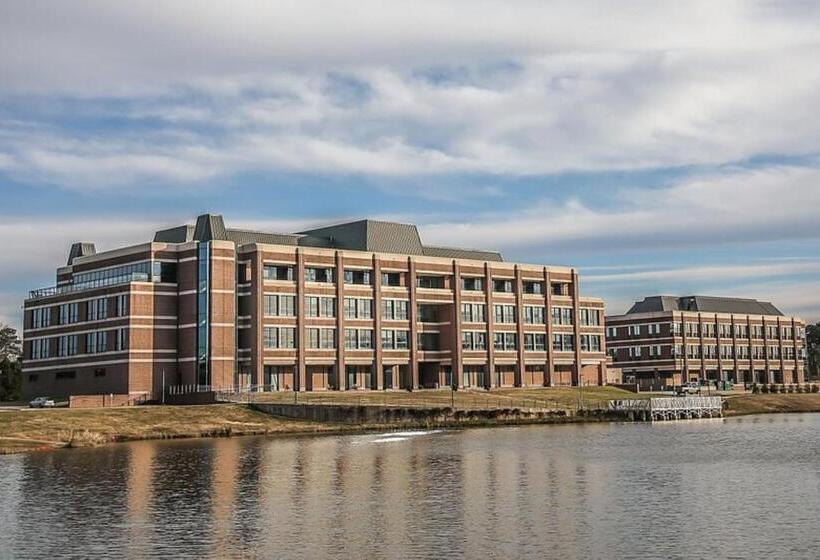 호텔 Holiday Inn Express & Suites Texarkana, An Ihg