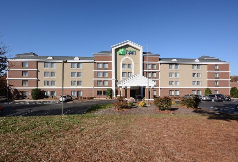 בית מלון כפרי Holiday Inn Express Richmond I 64 Short Pump Area, An Ihg