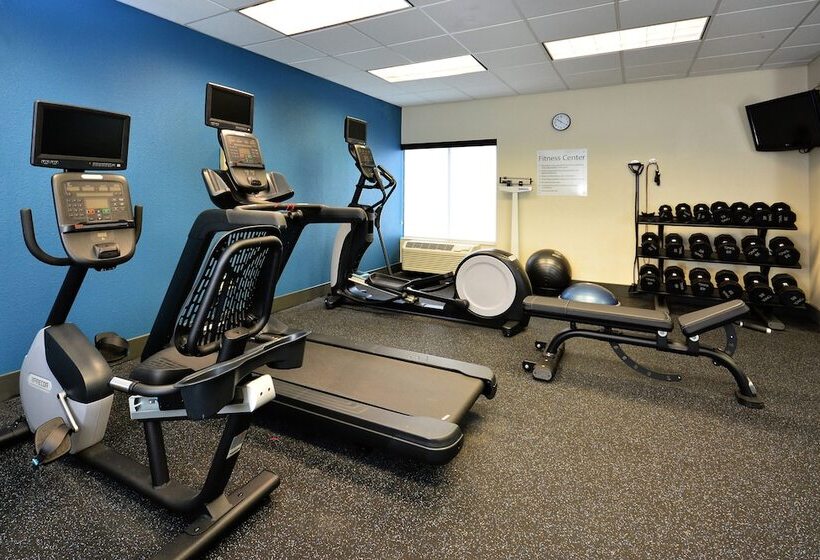 בית מלון כפרי Holiday Inn Express Richmond I 64 Short Pump Area, An Ihg