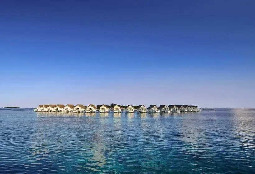 هتل Machchafushi Island Resort & Spa Maldives, The Centara Collection