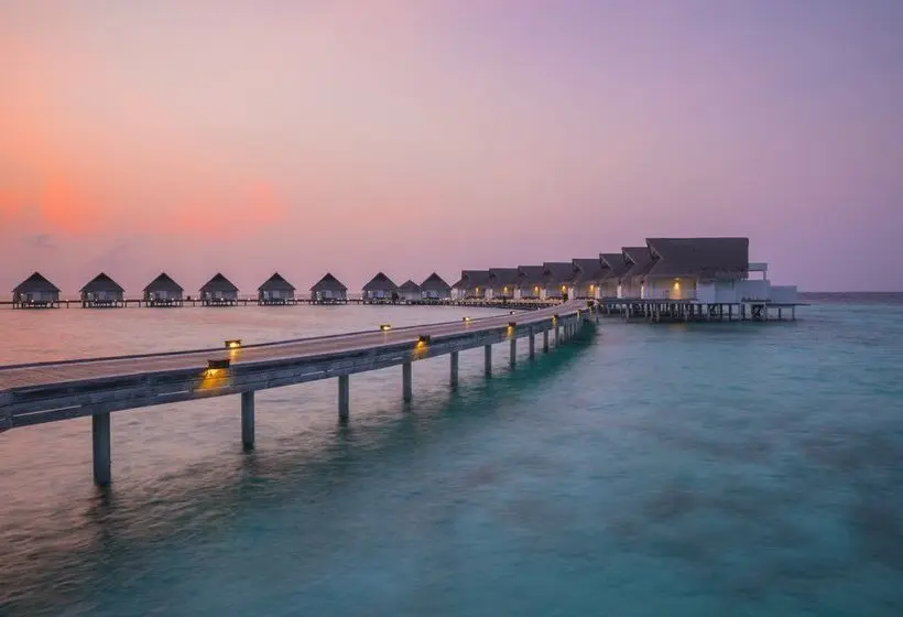 هتل Machchafushi Island Resort & Spa Maldives, The Centara Collection