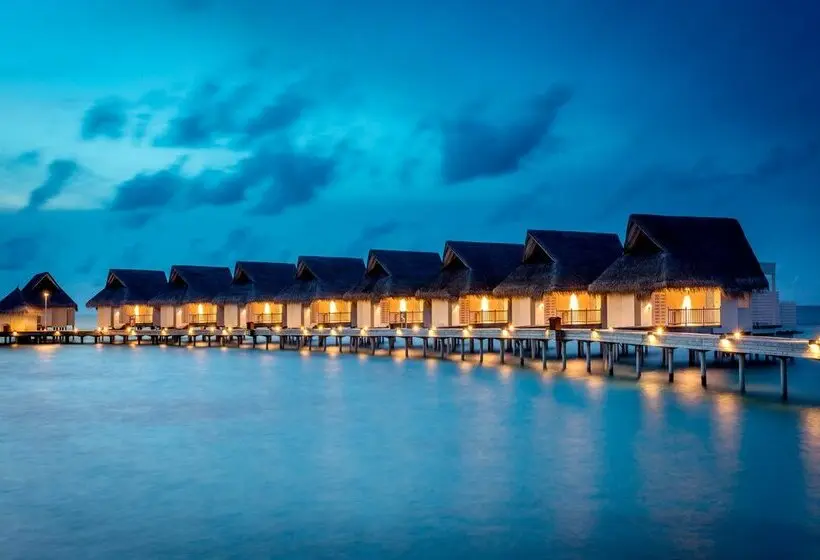 هتل Machchafushi Island Resort & Spa Maldives, The Centara Collection