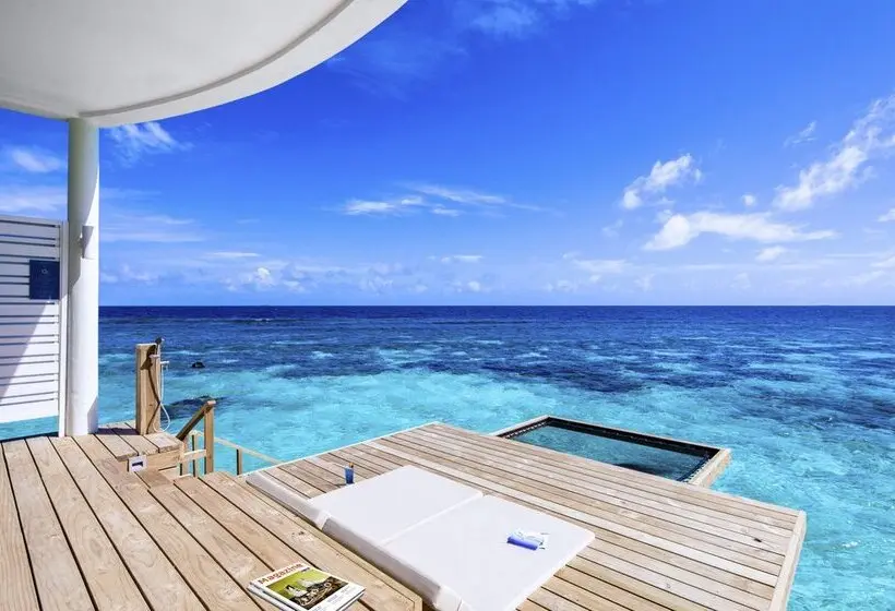 هتل Machchafushi Island Resort & Spa Maldives, The Centara Collection