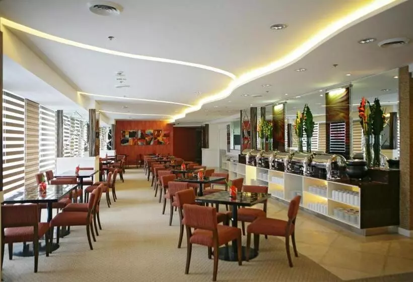 St Giles Hotel Makati