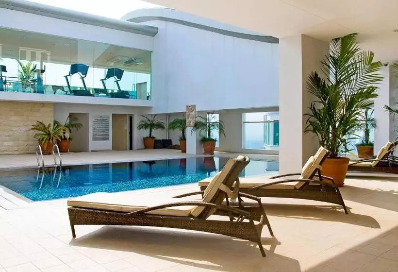 St Giles Hotel Makati