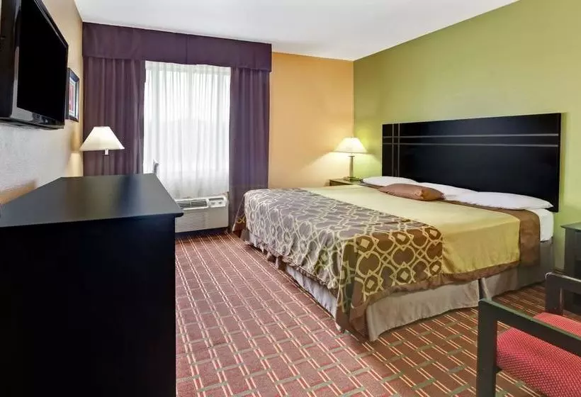 ホテル Super 8 By Wyndham Houston/i10/federal Road