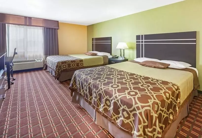 ホテル Super 8 By Wyndham Houston/i10/federal Road