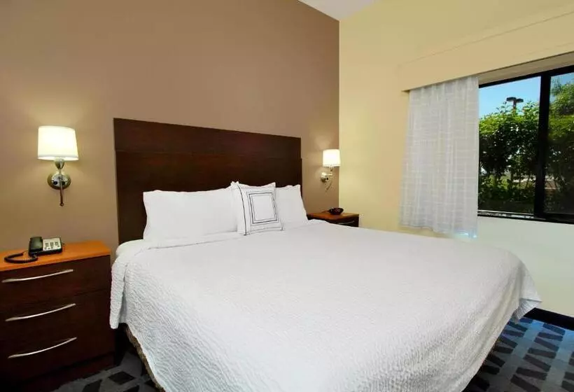 ホテル Towneplace Suites St. George