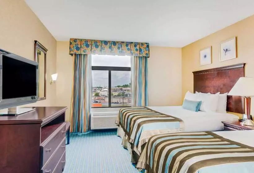 Отель Wingate By Wyndham York