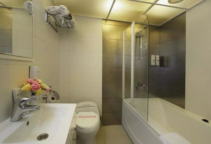 Ferdowsi International Grand Hotel