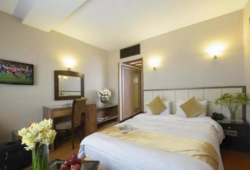 Ferdowsi International Grand Hotel