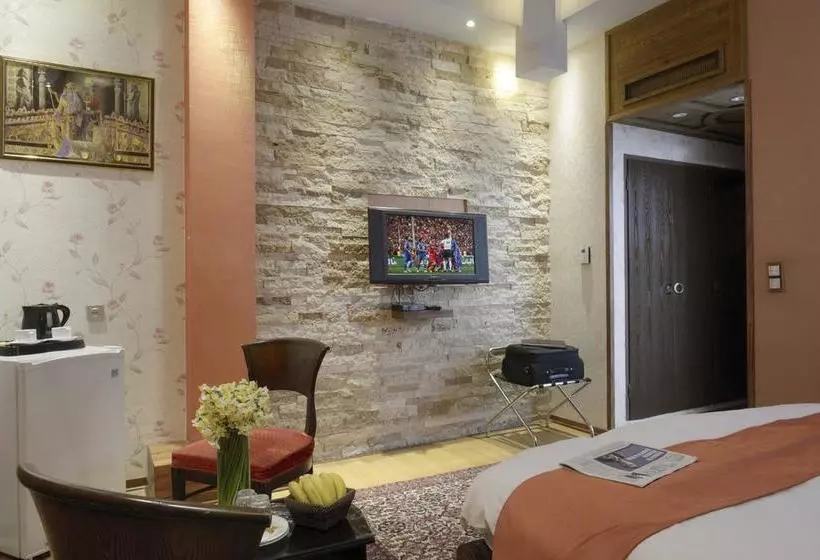 Ferdowsi International Grand Hotel