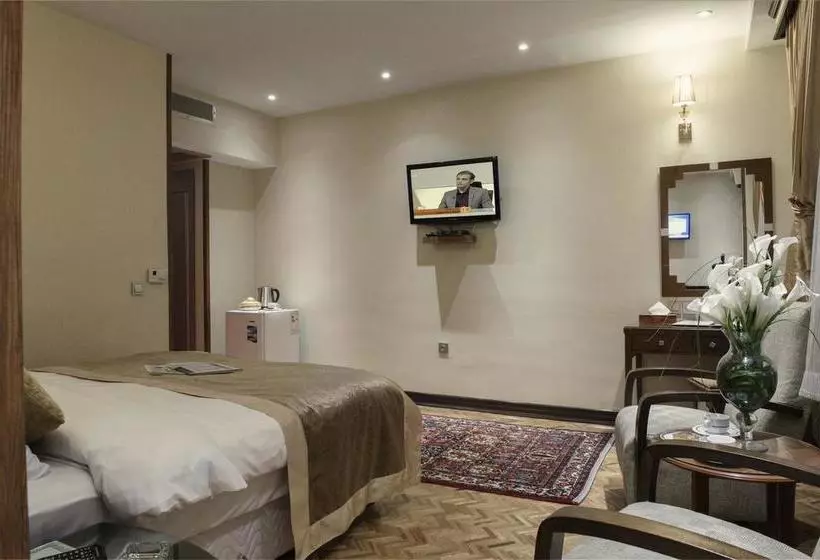 Ferdowsi International Grand Hotel