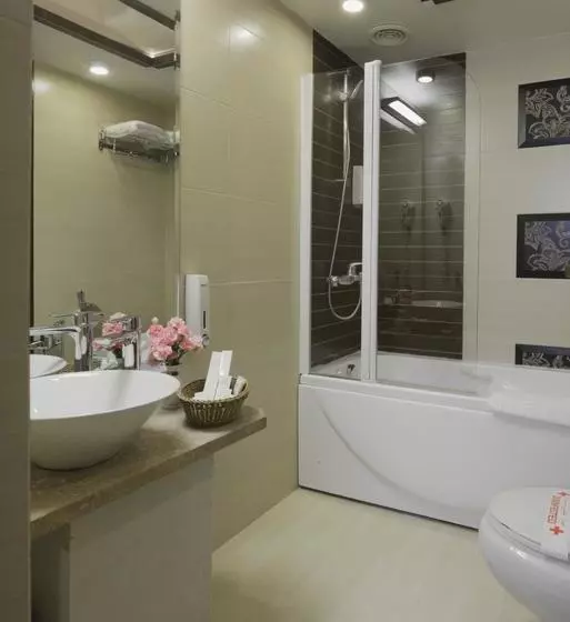 Ferdowsi International Grand Hotel