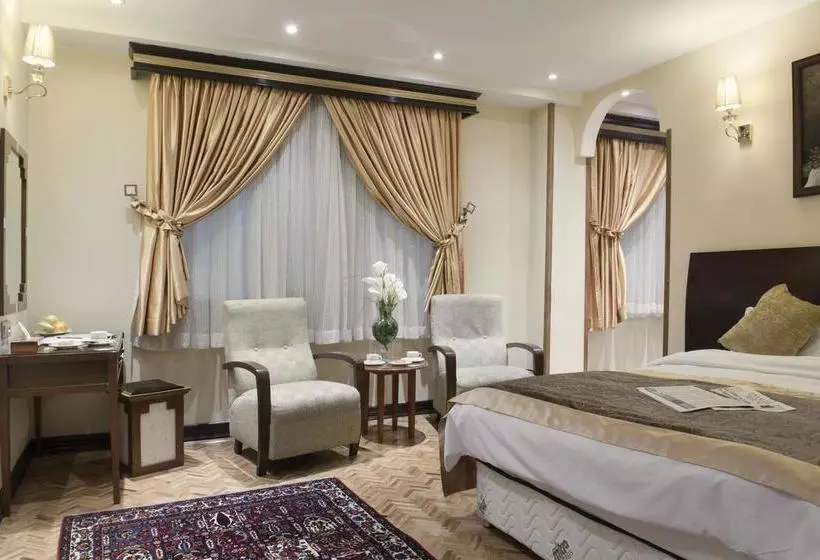 Ferdowsi International Grand Hotel