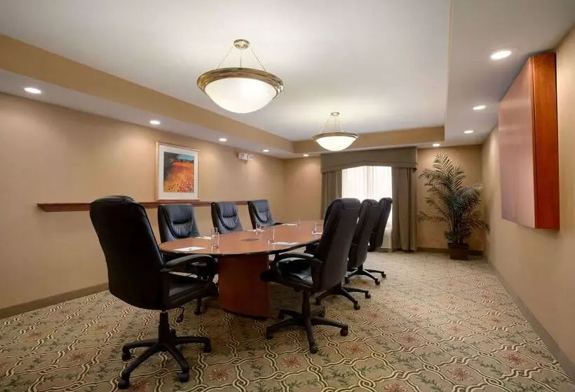 Отель Hampton Inn Canon City