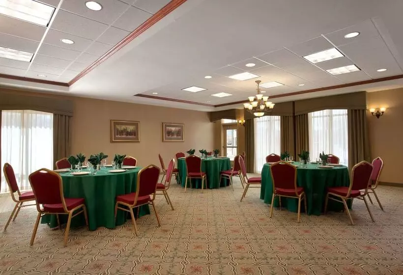 Отель Hampton Inn Canon City