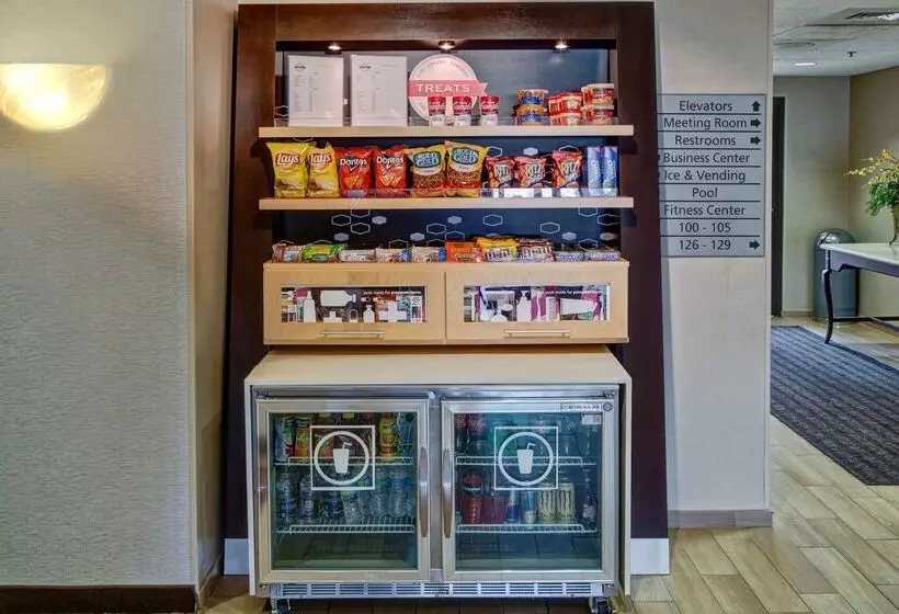 酒店 Hampton Inn By Hilton Dunn