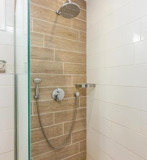 Nana Angela Apartments