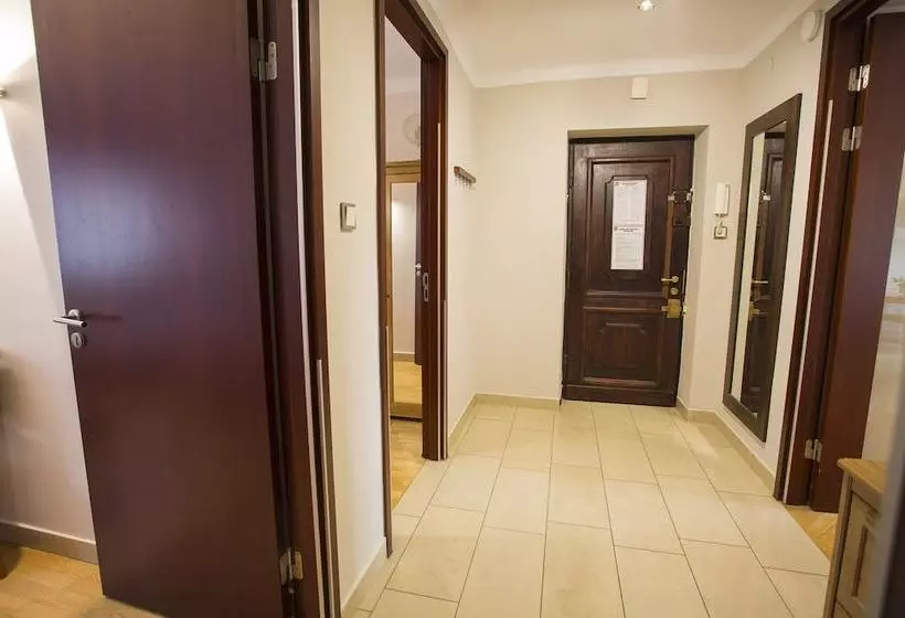 Old Town Apartments Warsaw