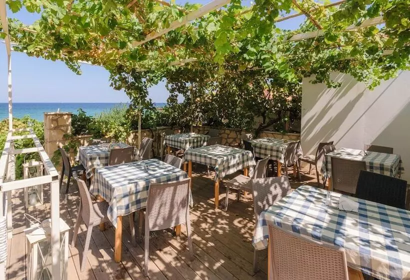 Belussi Beach Hotel & Suites