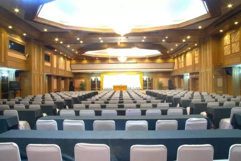 First Pacific Hotel And Convention