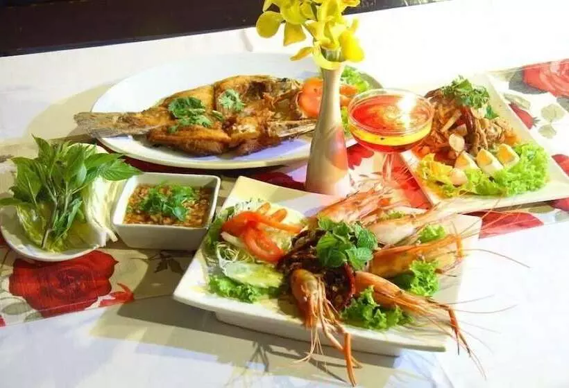 First Pacific Hotel And Convention