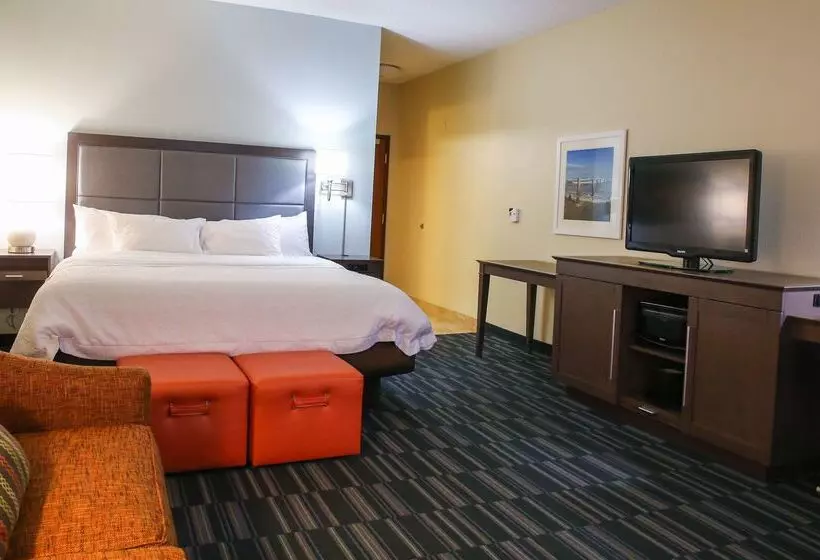 هتل Hampton Inn Kingsville