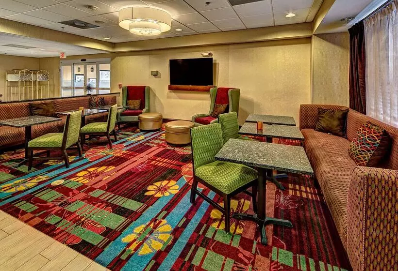 בית מלון כפרי Hampton Inn Manning