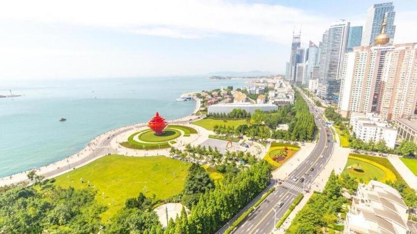 ホテル Jinjiang Inn Qingdao Wuxi Square Nanjing Road Metro Station