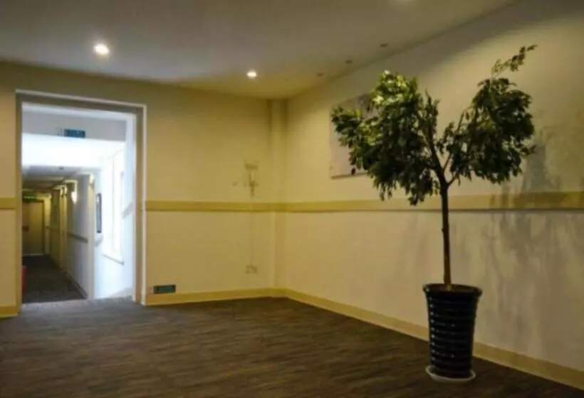 Hotel Jinjiang Inn Henan Museum Hutun Metro Station