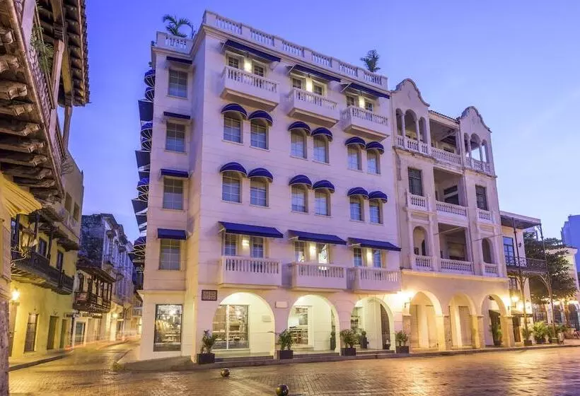 Отель NH Royal Urban Cartagena