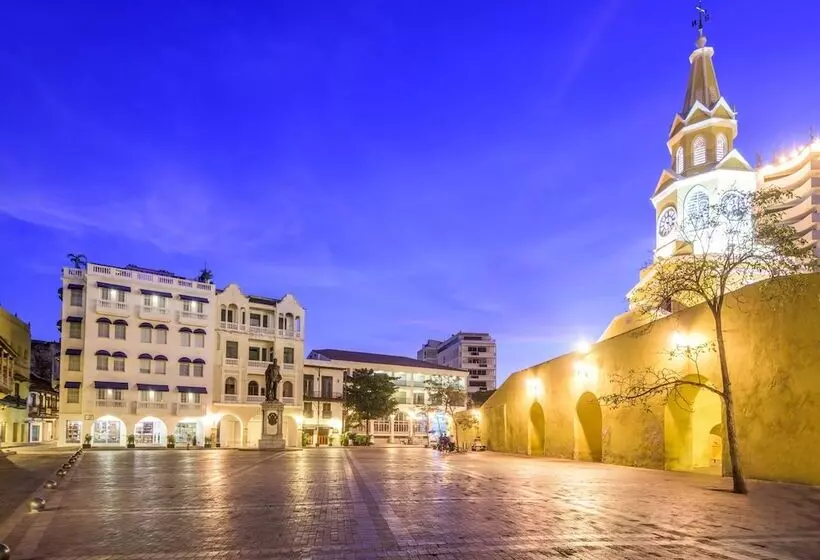 Отель NH Royal Urban Cartagena