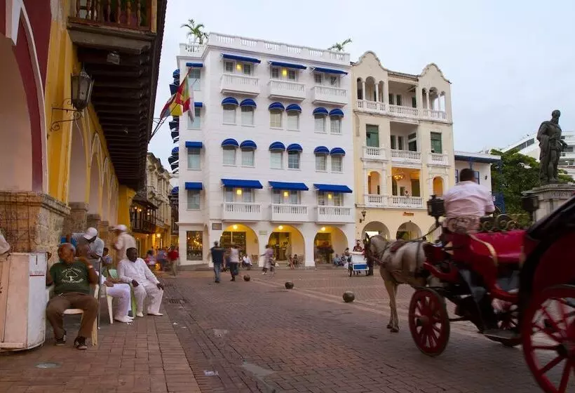 Отель NH Royal Urban Cartagena
