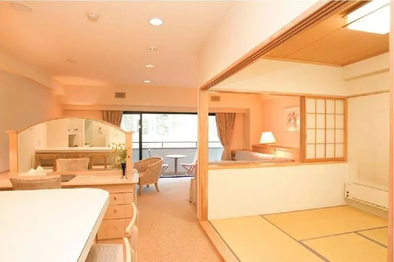 Отель Cypress Karuizawa