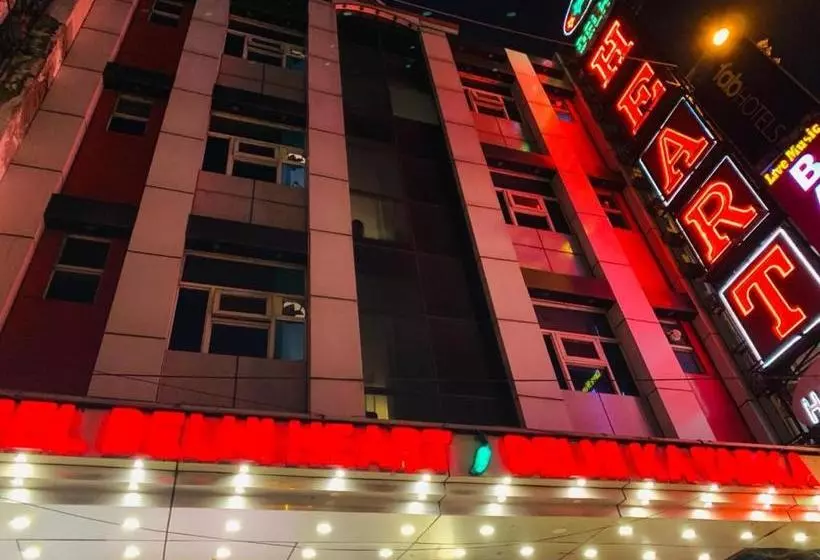 בית מלון כפרי Delhi Heart