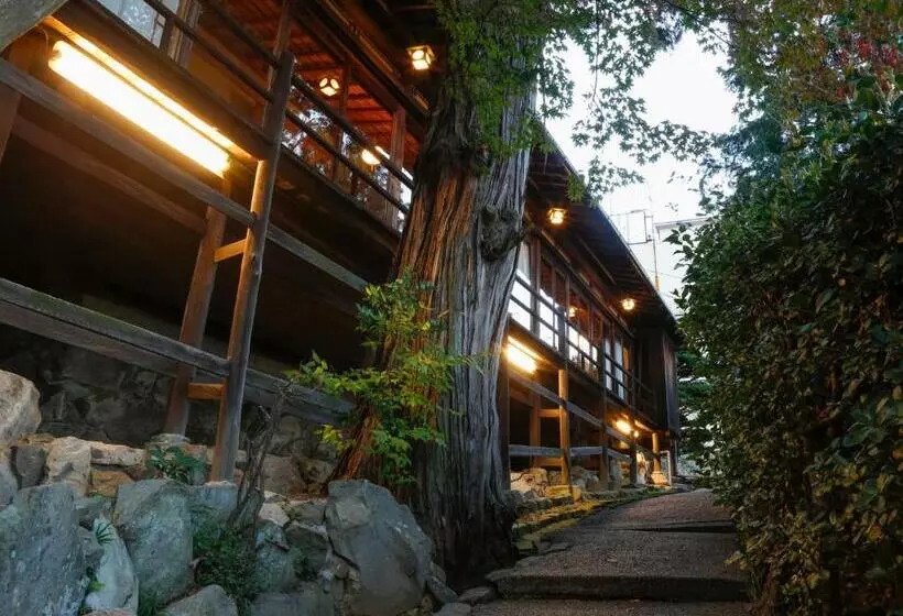 Отель Kotohira Kadan