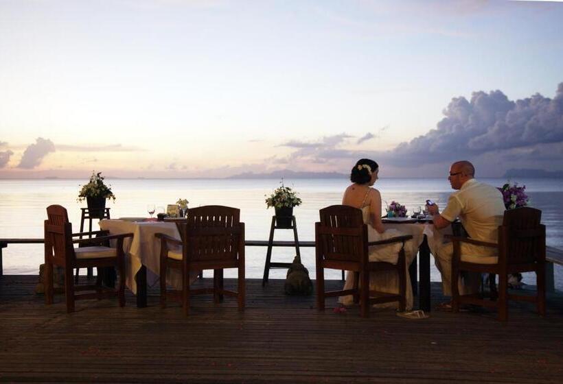 Отель Lipa Lodge Beach Resort