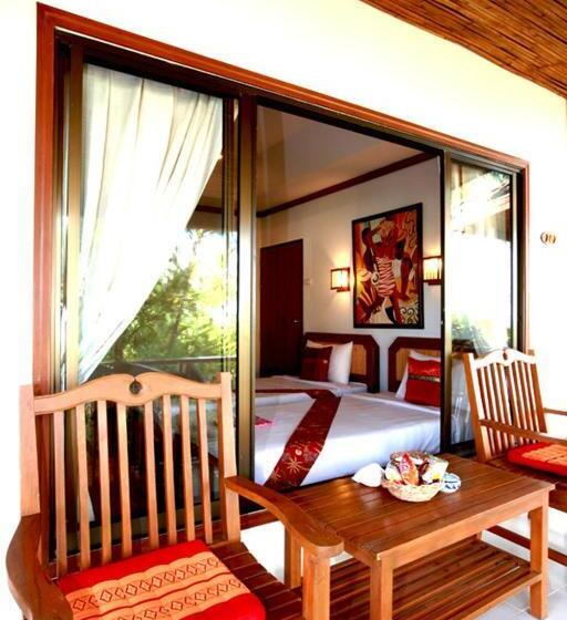 Отель Lipa Lodge Beach Resort