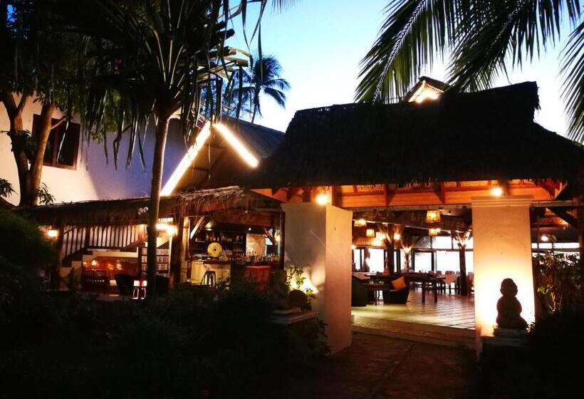 Отель Lipa Lodge Beach Resort