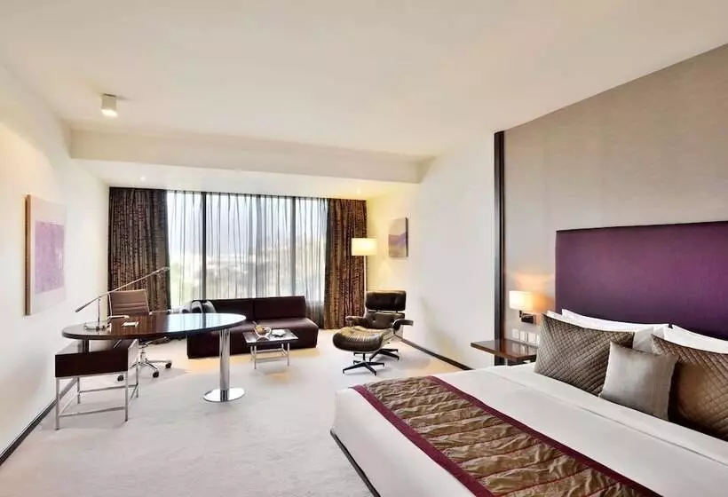 Radisson Blu Plaza Hotel Hyderabad Banjara Hills