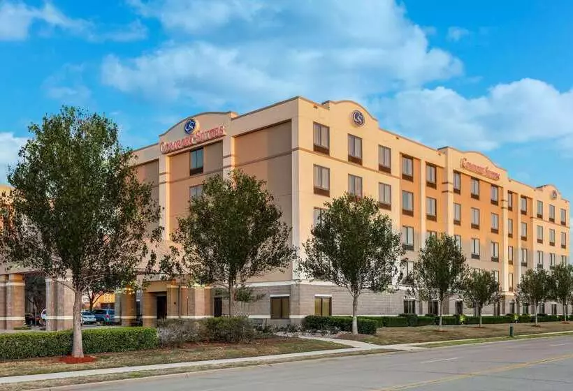 Отель Comfort Suites Dfw N Grapevine