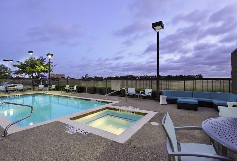 فندق Comfort Suites Dfw N Grapevine