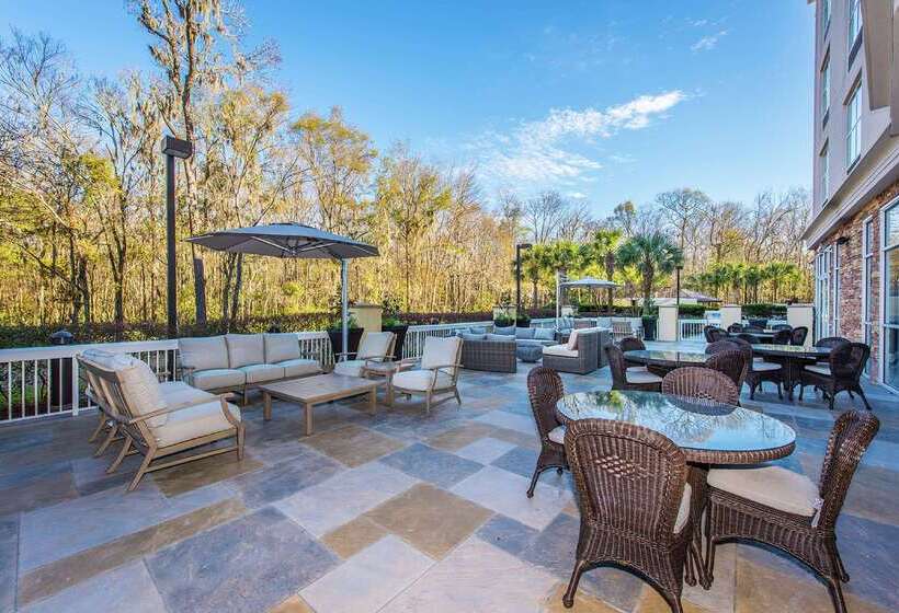 فندق Doubletree By Hilton North Charleston   Convention Center