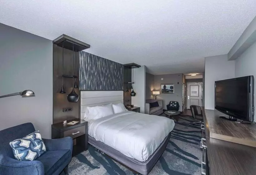 فندق Doubletree By Hilton North Charleston Convention Center