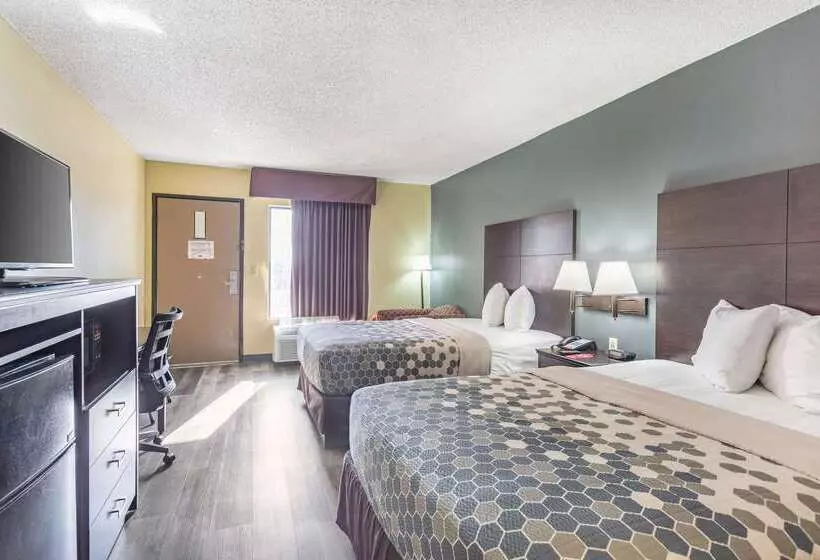 酒店 Econo Lodge & Suites Clarksville
