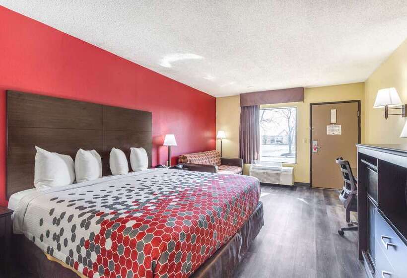 Отель Econo Lodge & Suites Clarksville