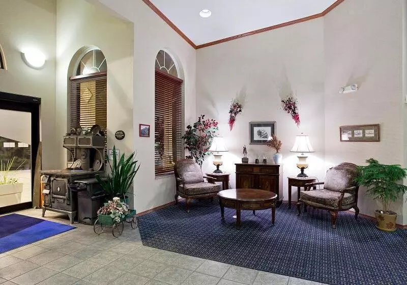 Hotel Americinn By Wyndham Hill City Mt Rushmore