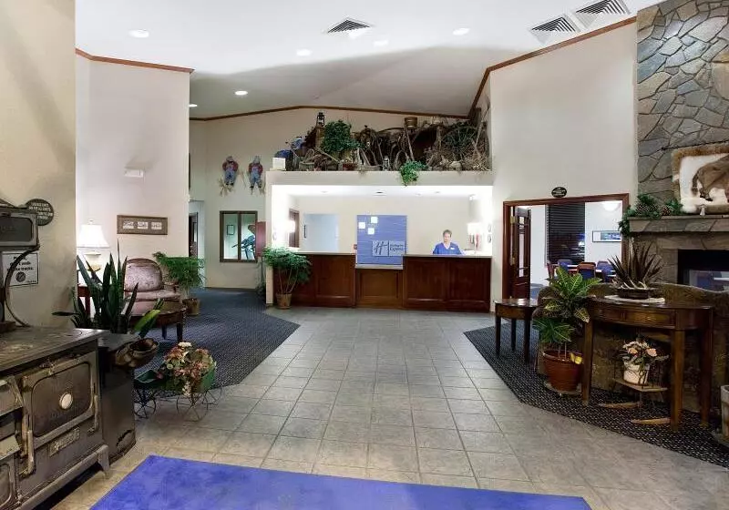 Hotel Americinn By Wyndham Hill City Mt Rushmore